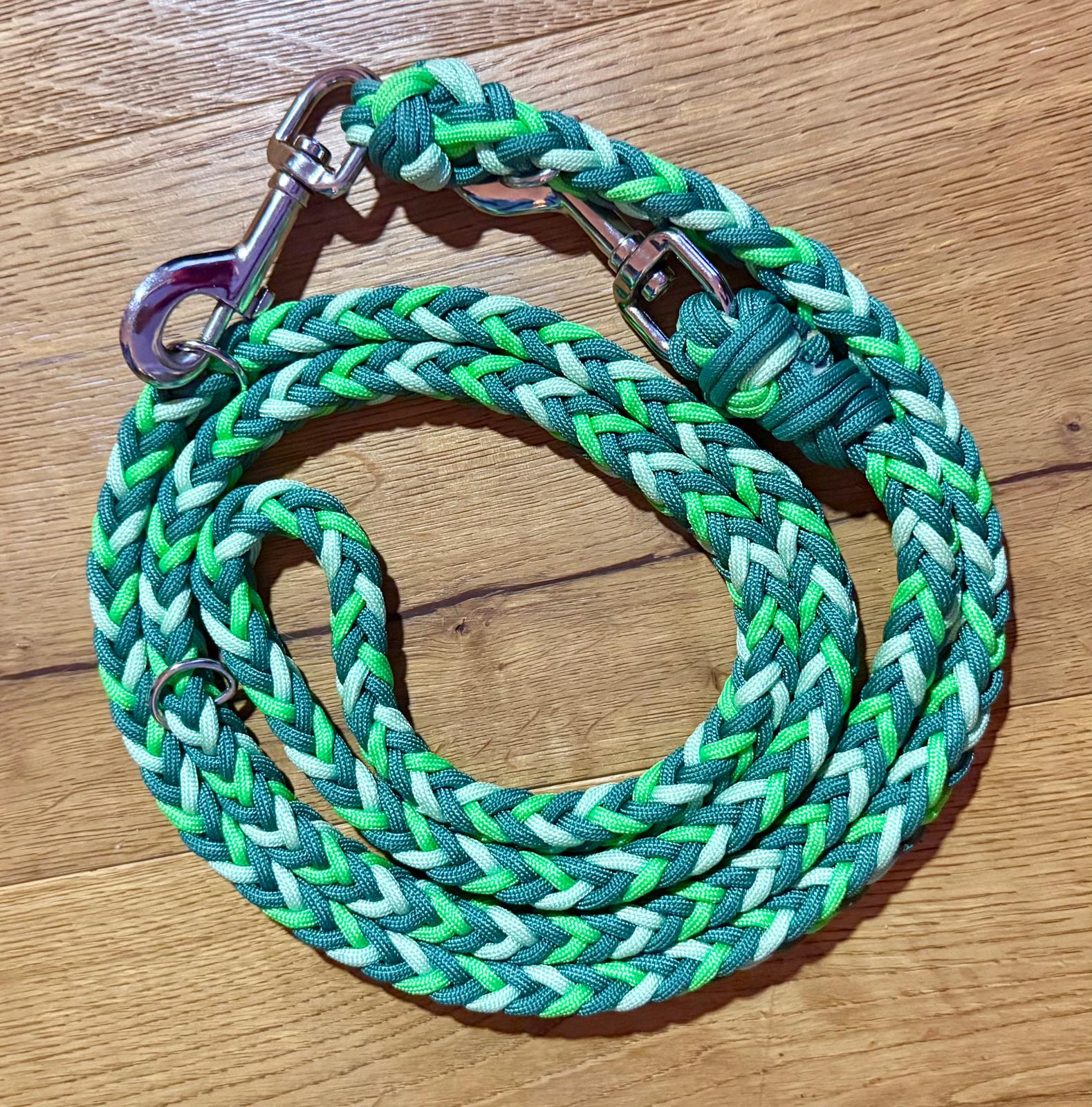 Hundeleine Paracord Grün - handmade
