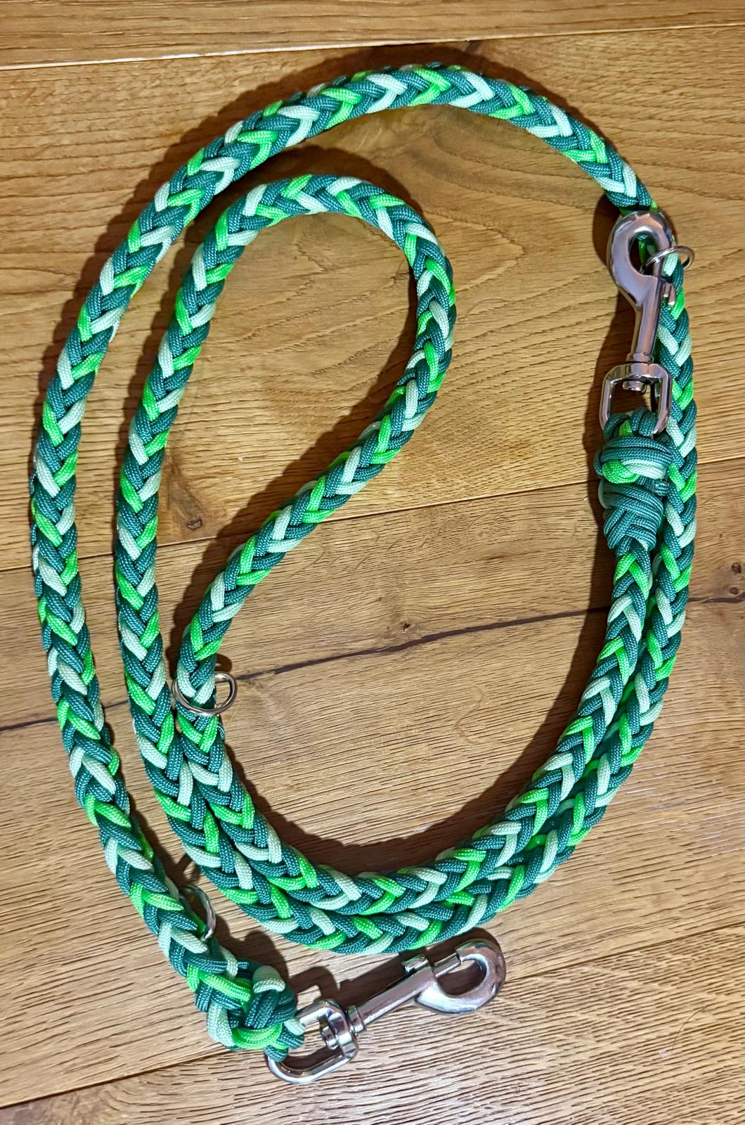 Hundeleine Paracord Grün - handmade